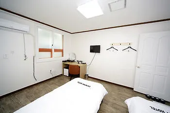 Sweet Ekonomy Hotel Busan South Korea